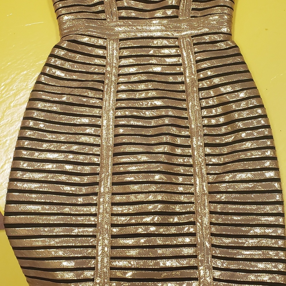 Bcbg Max Azria - Picture 4 of 5